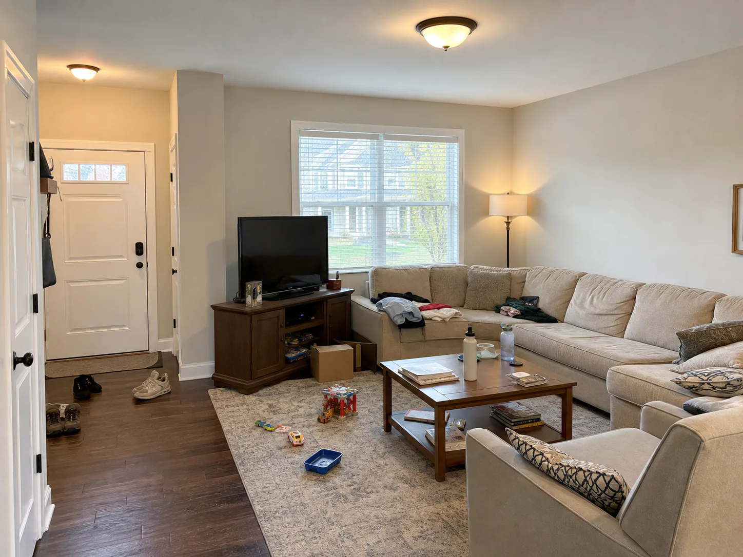 Photo before remove clutter from one listing photo