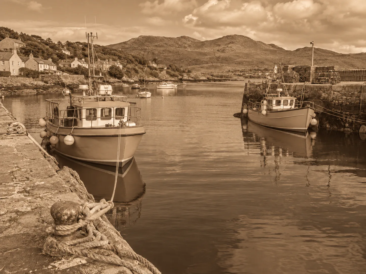 Fotografías de viaje: Unifica el puerto con tonos sepia cálidos.